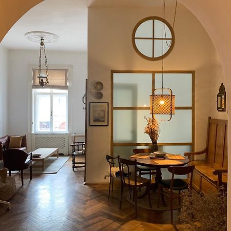 Appartement Anno 1800 à Bistriţa Extérieur photo