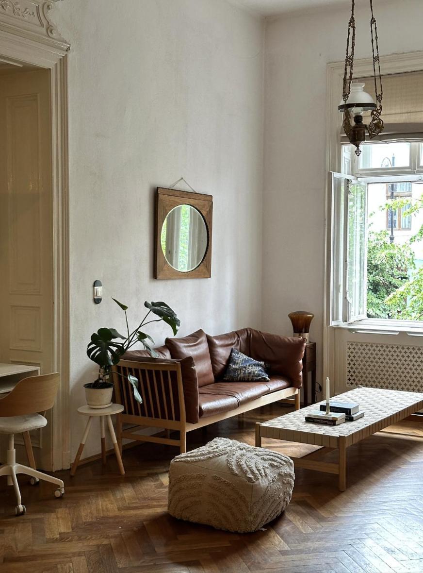 Appartement Anno 1800 à Bistriţa Extérieur photo