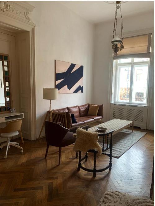 Appartement Anno 1800 à Bistriţa Extérieur photo